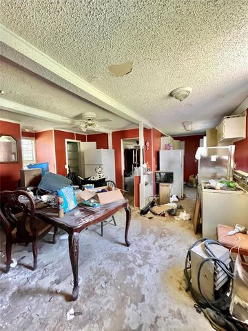 1134 Ladybird Lane, Reno, TX 76020