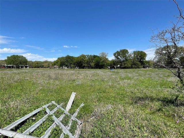 1134 Ladybird Lane, Reno, TX 76020