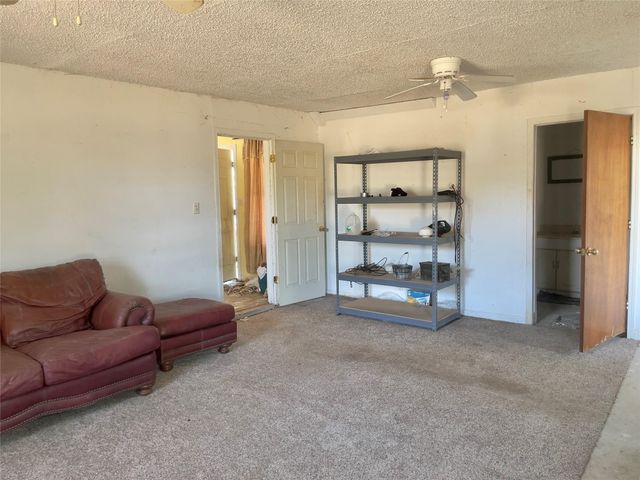 1134 Ladybird Lane, Reno, TX 76020