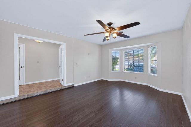 2560 Purvis Avenue, Clovis, CA 93611
