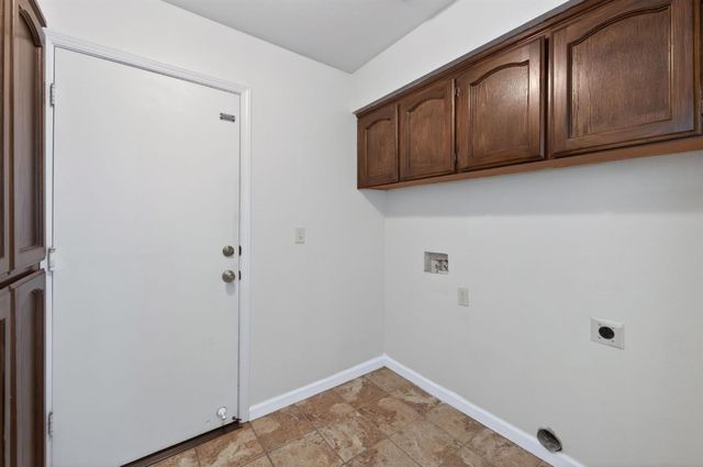 2560 Purvis Avenue, Clovis, CA 93611