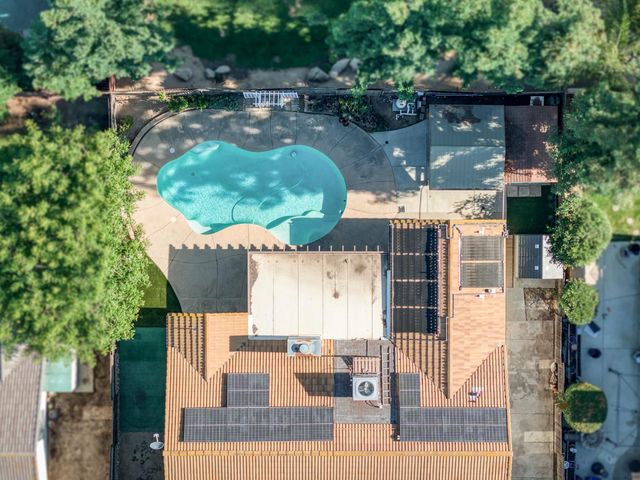 2560 Purvis Avenue, Clovis, CA 93611