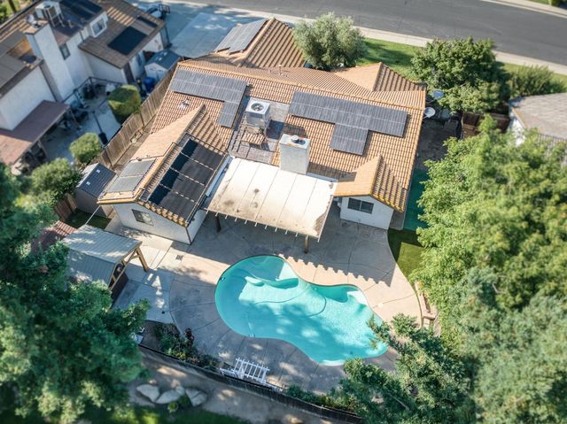 2560 Purvis Avenue, Clovis, CA 93611