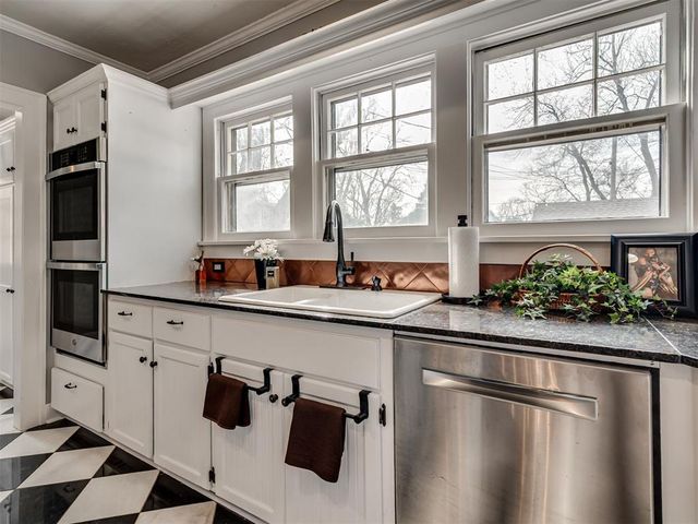 624 S Flood Avenue, Norman, OK 73069