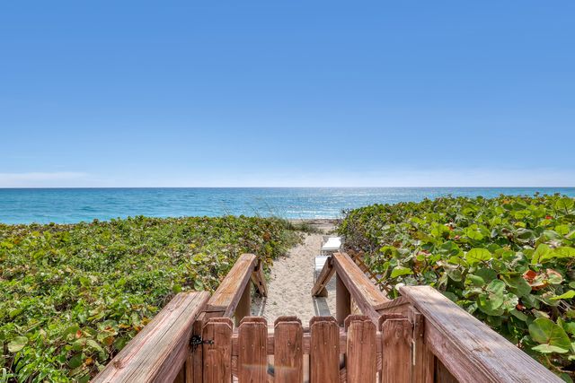220 Celestial Way 6, Juno Beach, FL 33408