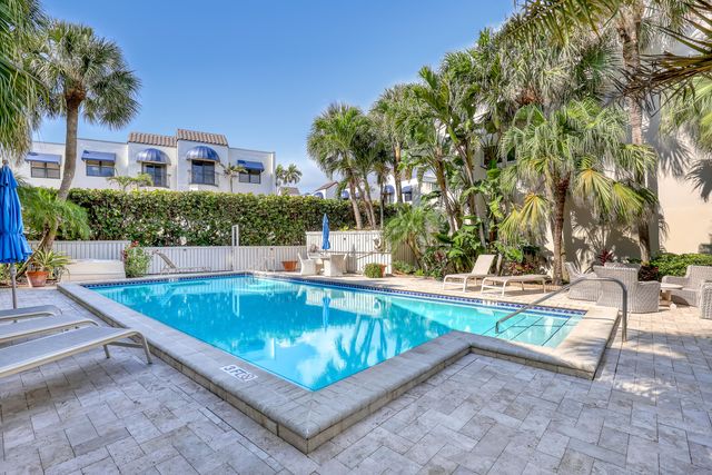 220 Celestial Way 6, Juno Beach, FL 33408