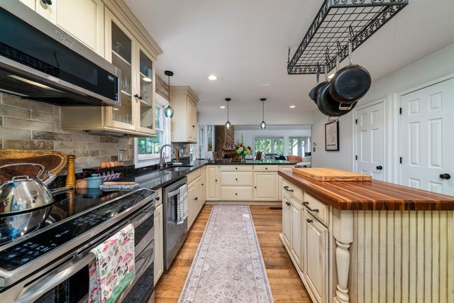 2627 Starfish Drive, Johns Island, SC 29455