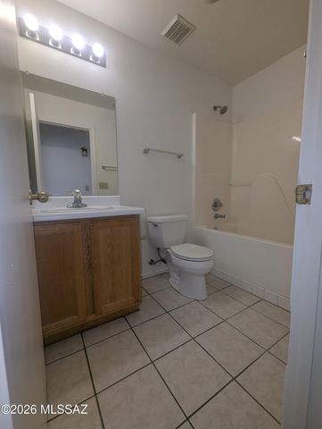 7835 S Lennox Lane, Tucson, AZ 85747