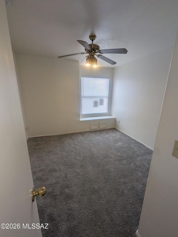 7835 S Lennox Lane, Tucson, AZ 85747