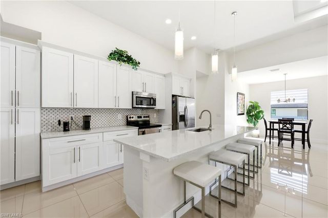 1429 NE 6th AVE, Cape Coral, FL 33909