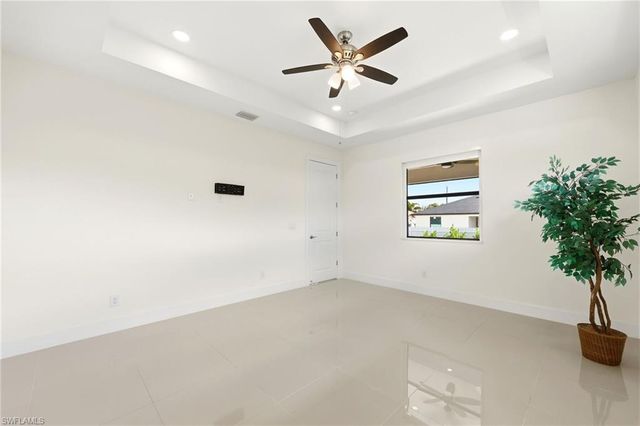 1429 NE 6th AVE, Cape Coral, FL 33909