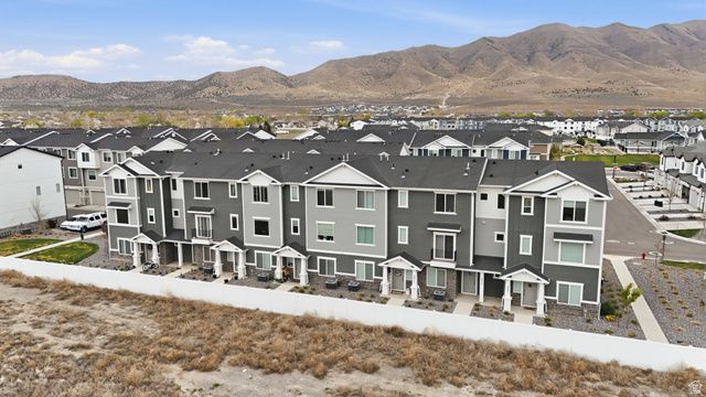 3965 N AGGIE DR, Eagle Mountain, UT 84005