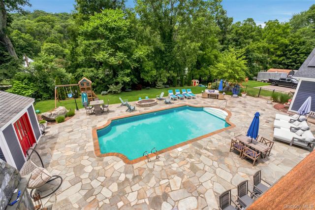 13 Gilbert Lane, Putnam Valley, NY 10579