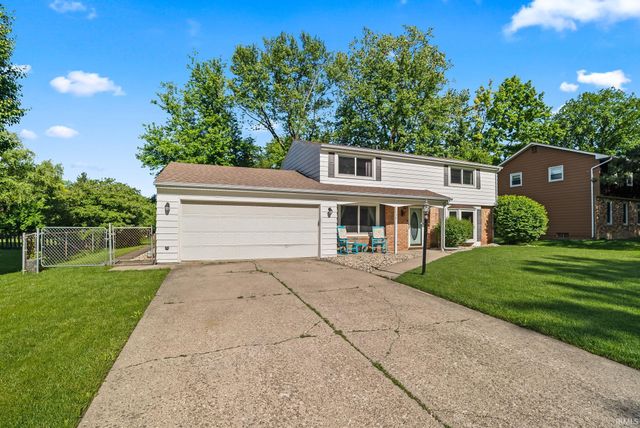 4032 Hedwig Drive, Fort Wayne, IN 46815