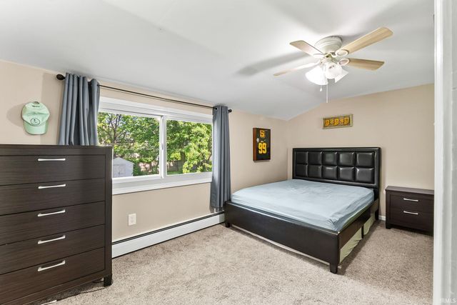 4032 Hedwig Drive, Fort Wayne, IN 46815
