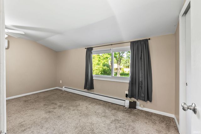 4032 Hedwig Drive, Fort Wayne, IN 46815