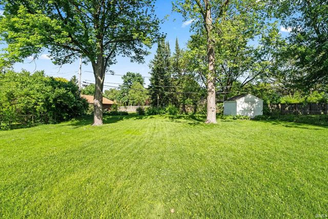 4032 Hedwig Drive, Fort Wayne, IN 46815