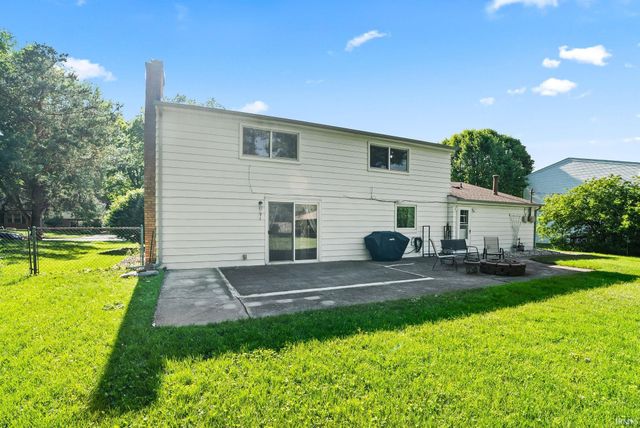 4032 Hedwig Drive, Fort Wayne, IN 46815