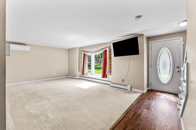 4032 Hedwig Drive, Fort Wayne, IN 46815