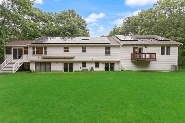1 Savel Ln, Sharon, MA 02067