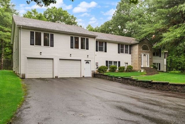 1 Savel Ln, Sharon, MA 02067