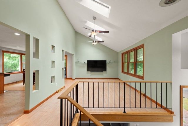 1 Savel Ln, Sharon, MA 02067