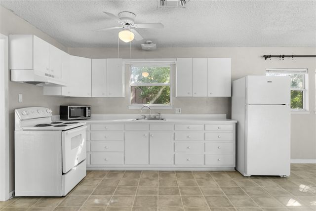 580 County Road 1743, Clifton, TX 76634