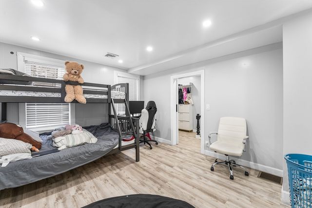 74 Leonard St, Boston, MA 02122