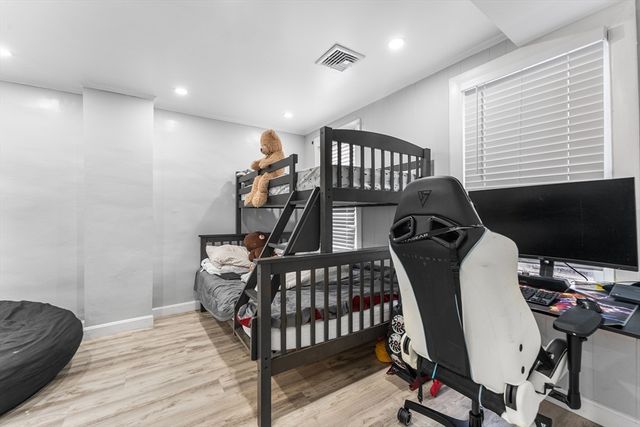 74 Leonard St, Boston, MA 02122