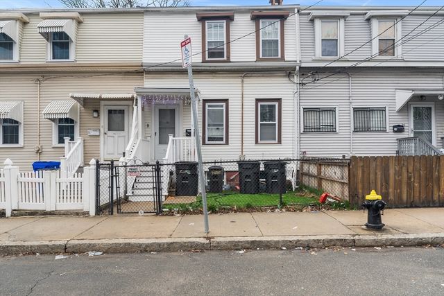 74 Leonard St, Boston, MA 02122