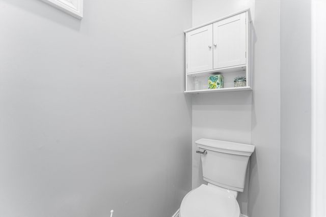 74 Leonard St, Boston, MA 02122