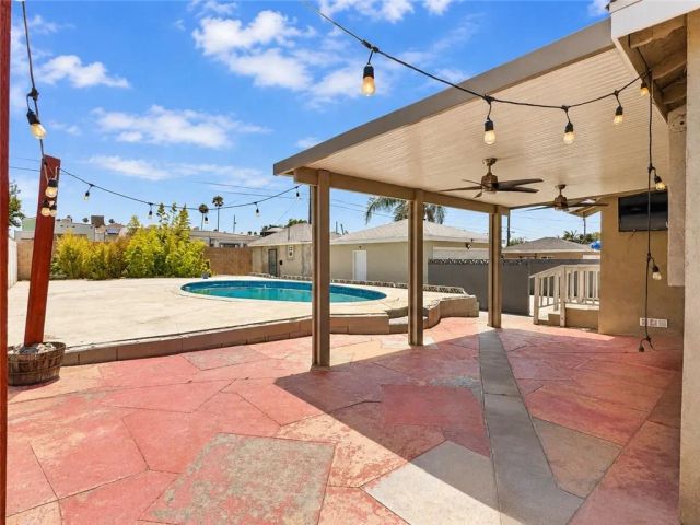 8201 Madrona, Fontana, CA 92335