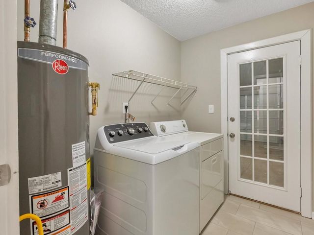 9138 Clubhouse Drive, Riverdale, GA 30274
