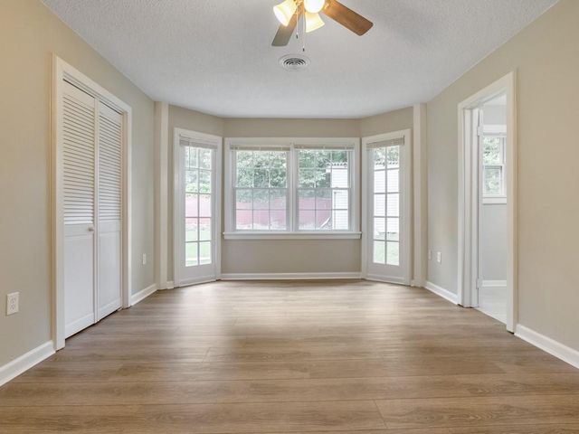 9138 Clubhouse Drive, Riverdale, GA 30274