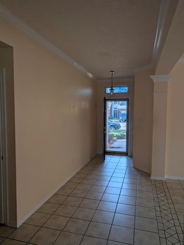 14407 Shannon Ridge Road, Houston, TX 77062