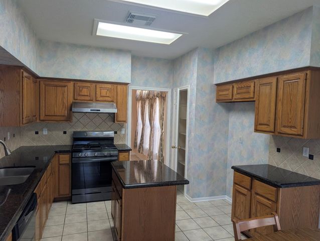 14407 Shannon Ridge Road, Houston, TX 77062