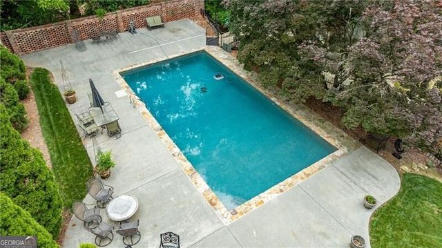 510 Londonberry Road, Atlanta, GA 30327