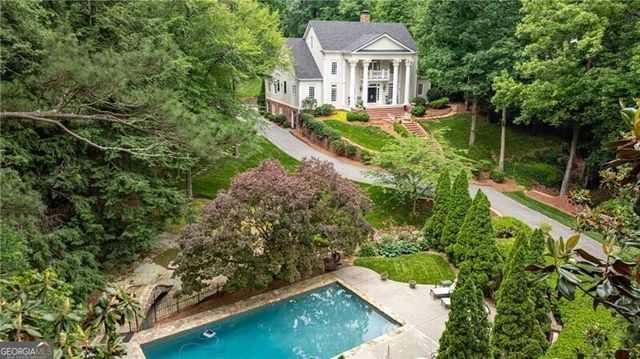 510 Londonberry Road, Atlanta, GA 30327