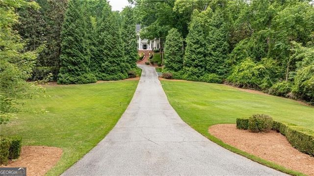 510 Londonberry Road, Atlanta, GA 30327