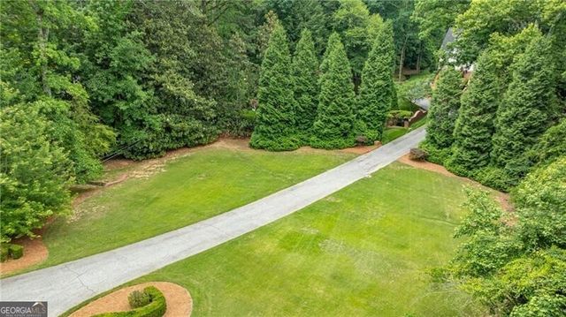 510 Londonberry Road, Atlanta, GA 30327