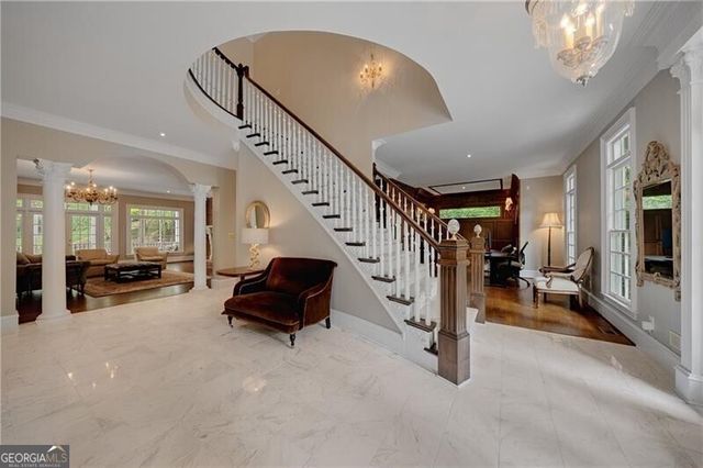 510 Londonberry Road, Atlanta, GA 30327