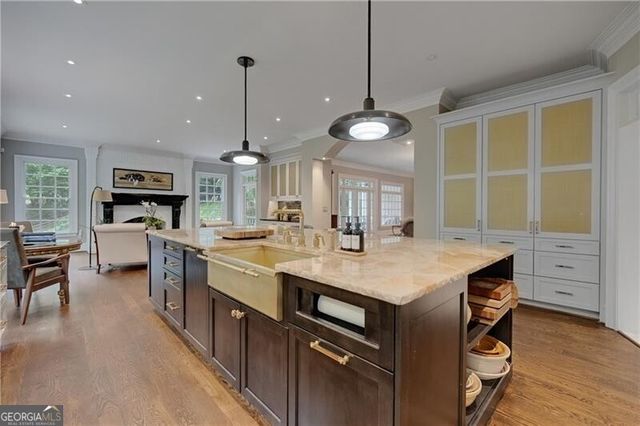 510 Londonberry Road, Atlanta, GA 30327