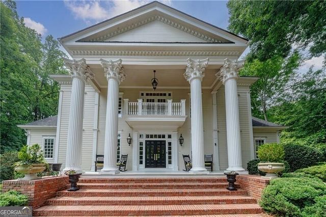 510 Londonberry Road, Atlanta, GA 30327