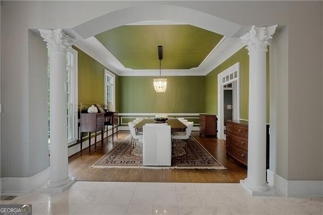 510 Londonberry Road, Atlanta, GA 30327