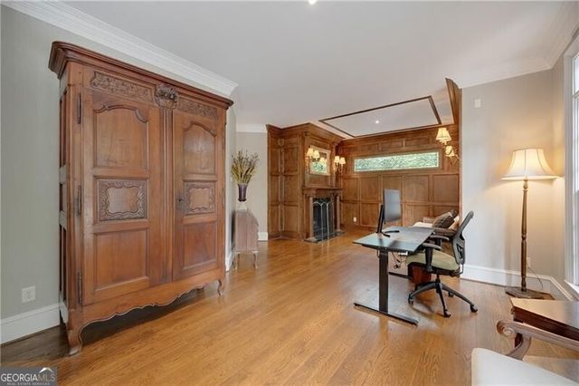 510 Londonberry Road, Atlanta, GA 30327