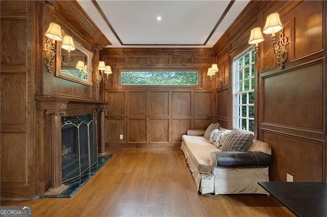 510 Londonberry Road, Atlanta, GA 30327