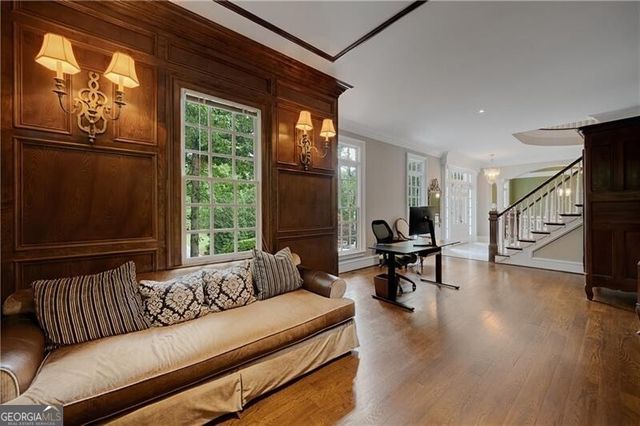 510 Londonberry Road, Atlanta, GA 30327