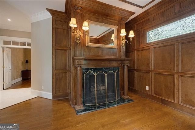 510 Londonberry Road, Atlanta, GA 30327