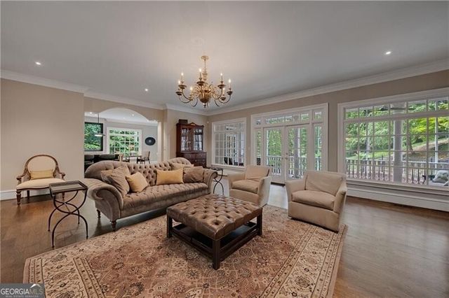 510 Londonberry Road, Atlanta, GA 30327