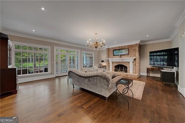 510 Londonberry Road, Atlanta, GA 30327